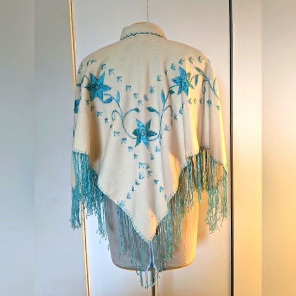 Gorgeous Vintage Boho Square Wool Frog Closure Square Shawl - Picture 4 of 13